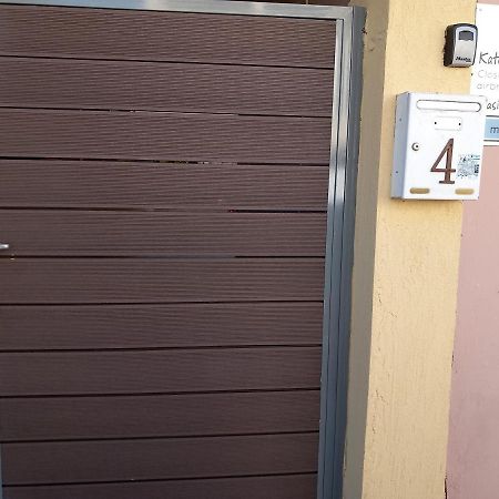 Airport'S Close, Cozy Flat For 6 Persons Apartment Markópoulon Екстериор снимка